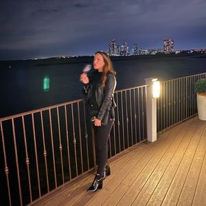 Meet your Posher, Sarah